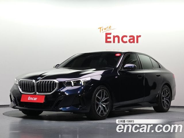 BMW 5-Series 2024