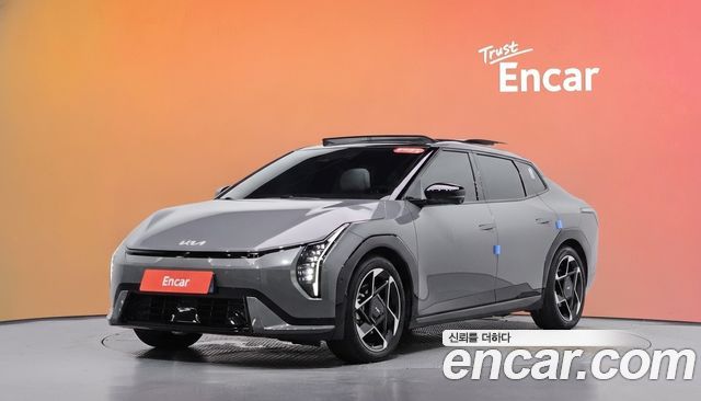 Kia EV4 2025
