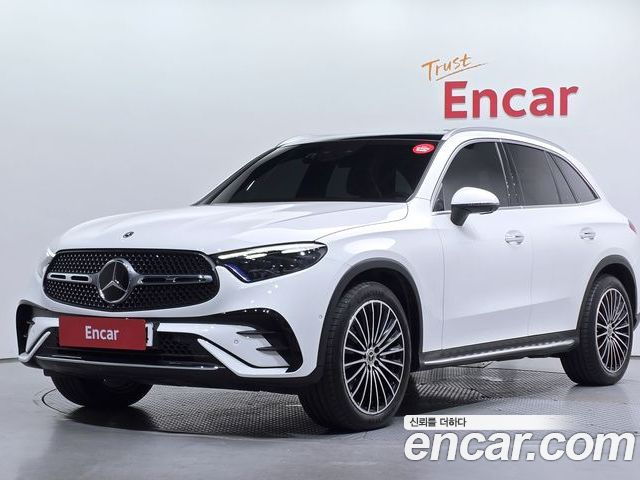 Mercedes-Benz GLC-Class 2023