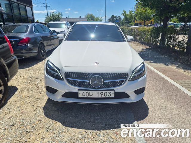 Mercedes-Benz C-Class 2019