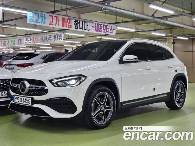 Mercedes-Benz GLA-Class 2023