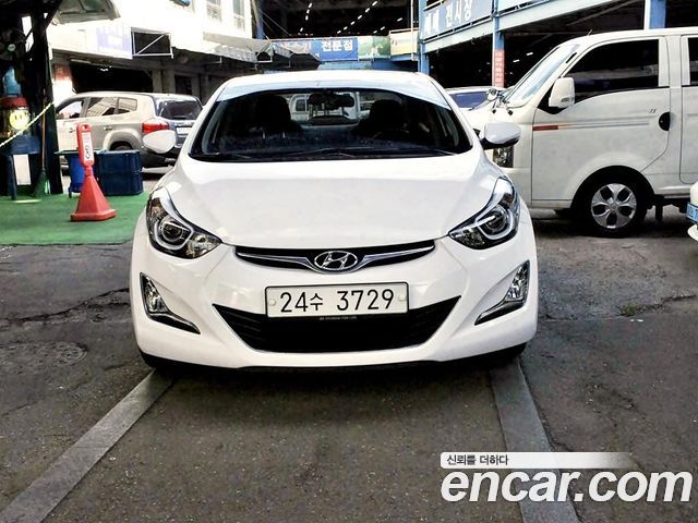 Hyundai AVANTE 2013