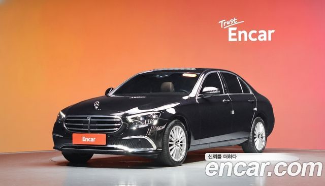 Mercedes-Benz E-Class 2023