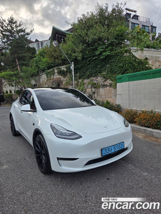 Tesla Model Y 2022
