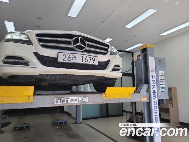 Mercedes-Benz CLS-Class 2013