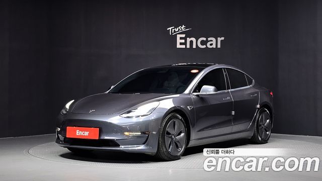 Tesla Model 3 2020
