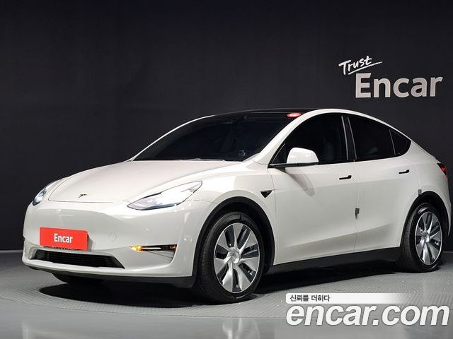 Tesla Model Y 2021