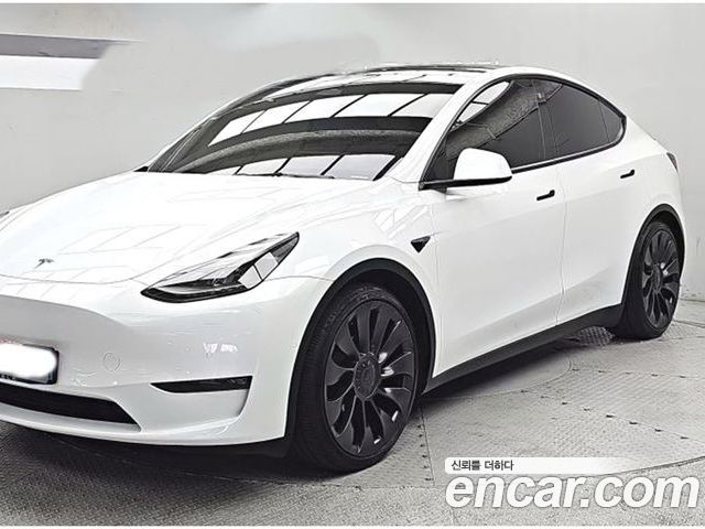 Tesla Model Y 2022