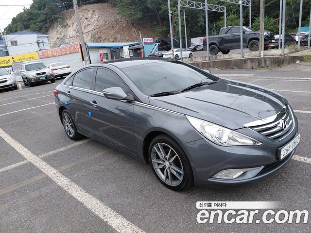 Hyundai Sonata 2013