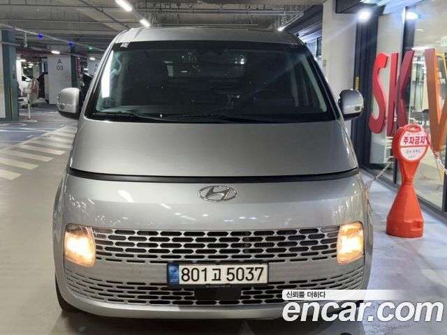 Hyundai Staria 2022