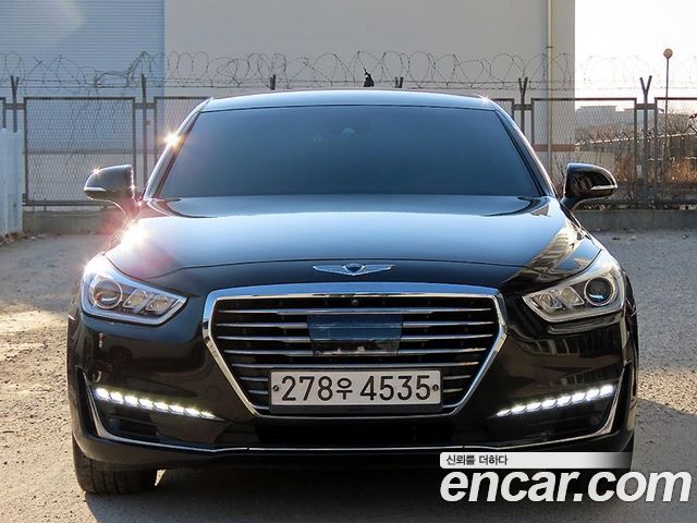 Genesis EQ900 2018
