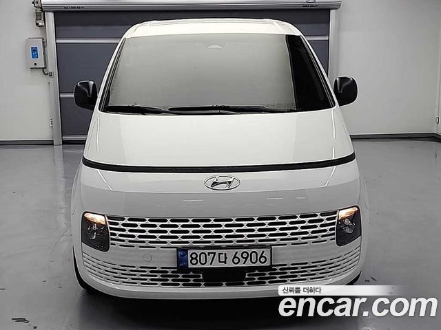 Hyundai Staria 2022