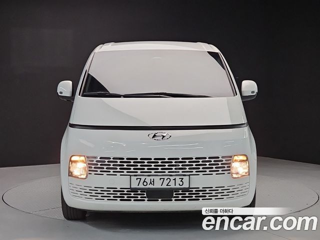 Hyundai Staria 2022