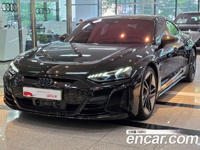 Audi RS e-tron GT 2022