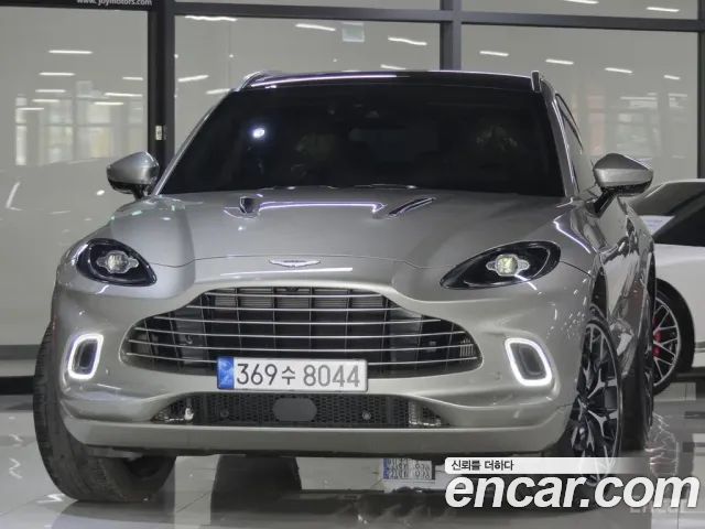 Astonmartin DBX 2022