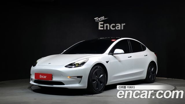 Tesla Model 3 2022