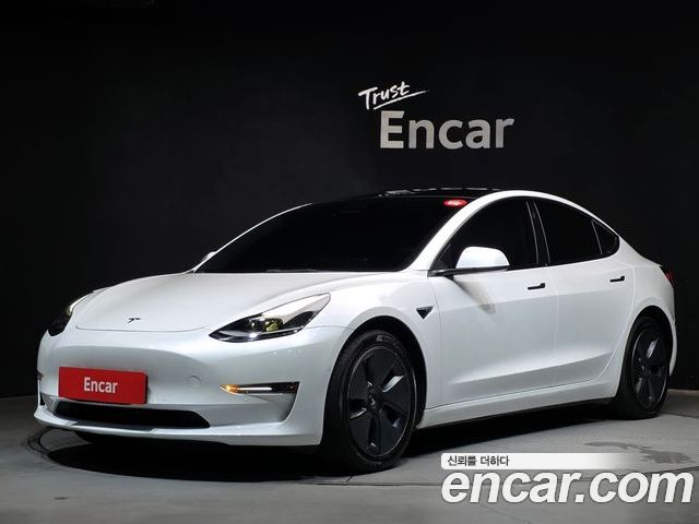 Tesla Model 3 2022