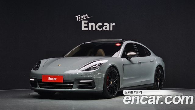 Porsche Panamera 2018