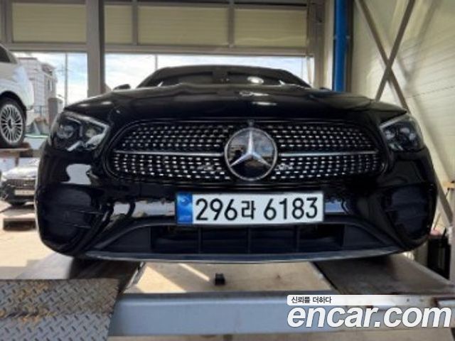 Mercedes-Benz E-Class 2023