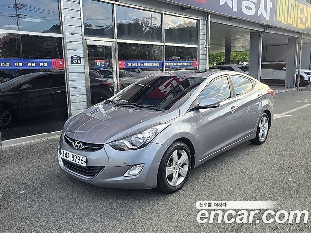 Hyundai AVANTE 2012