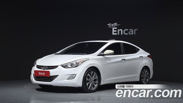 Hyundai AVANTE 2013