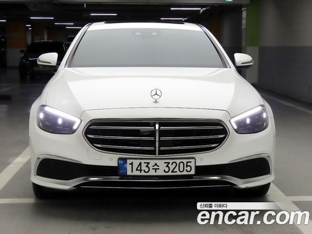 Mercedes-Benz E-Class 2023