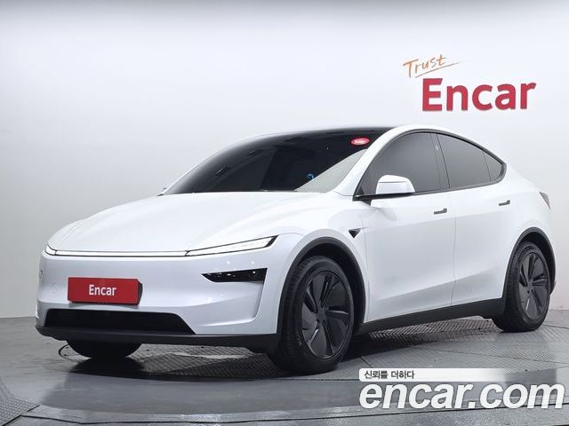 Tesla Model Y 2025