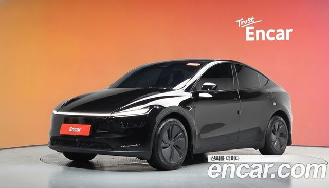 Tesla Model Y 2025