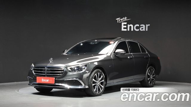 Mercedes-Benz E-Class 2021