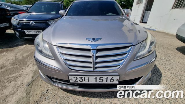 Hyundai Genesis 2013