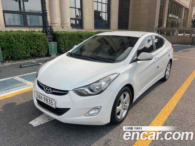 Hyundai AVANTE 2011