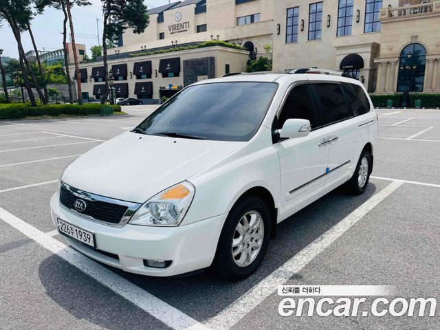 Kia Canival 2012