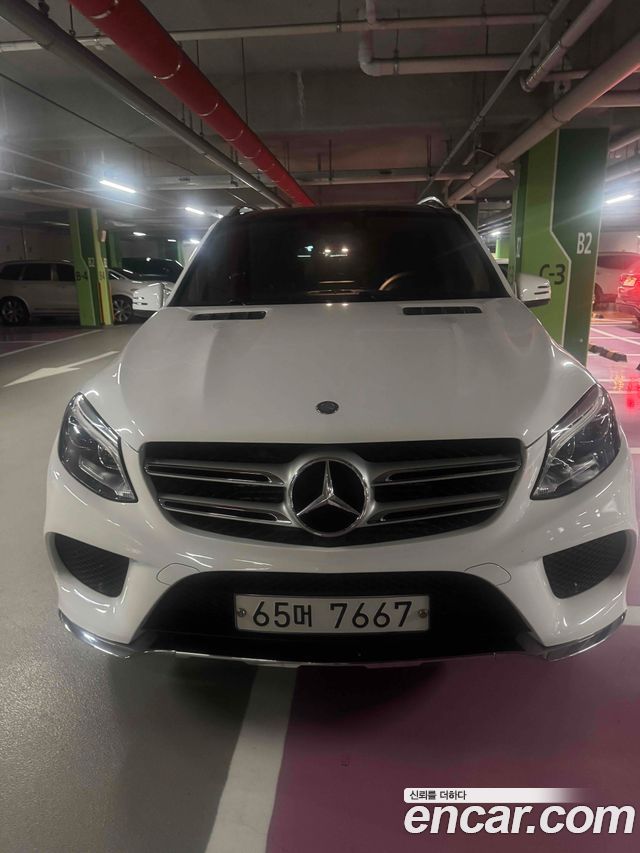 Mercedes-Benz GLE-Class 2017