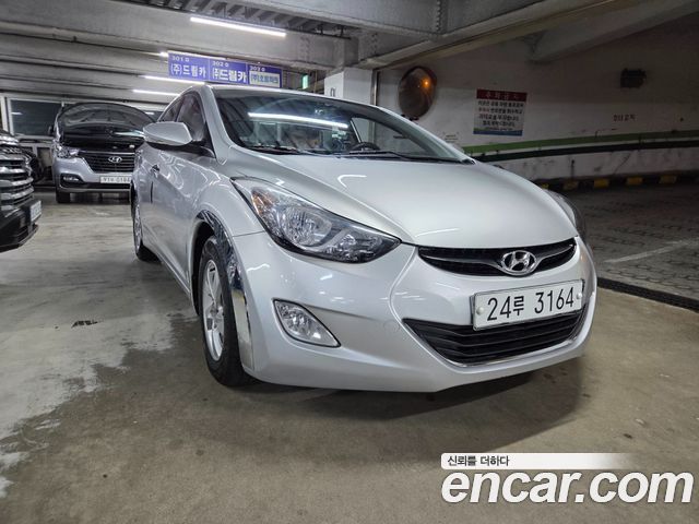 Hyundai AVANTE 2011