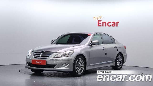 Hyundai Genesis 2013