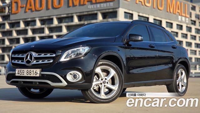 Mercedes-Benz GLA-Class 2019