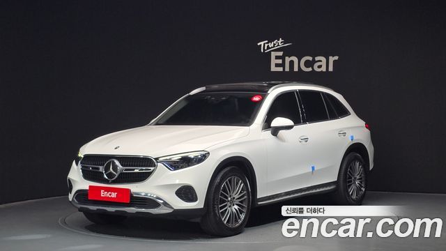 Mercedes-Benz GLC-Class 2023
