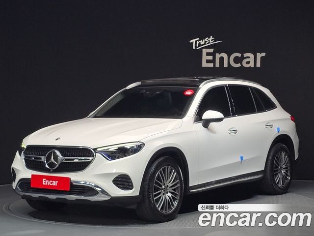 Mercedes-Benz GLC-Class 2023