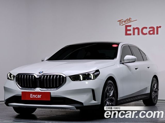 BMW 5-Series 2025