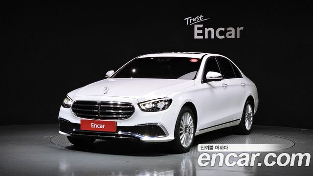 Mercedes-Benz E-Class 2022