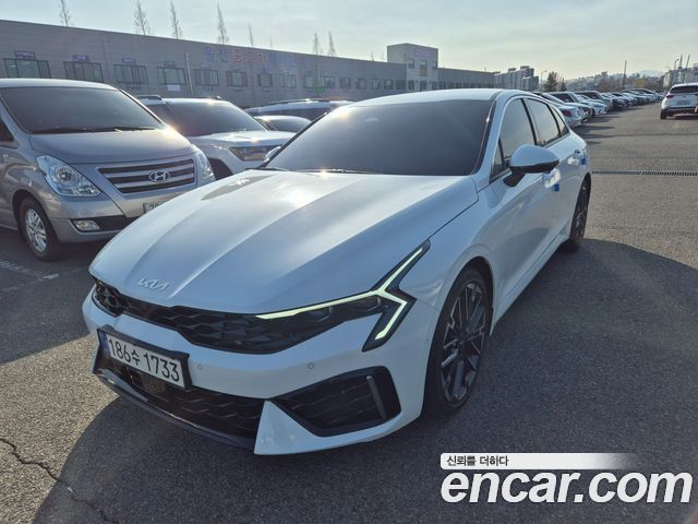 Kia K5 2023