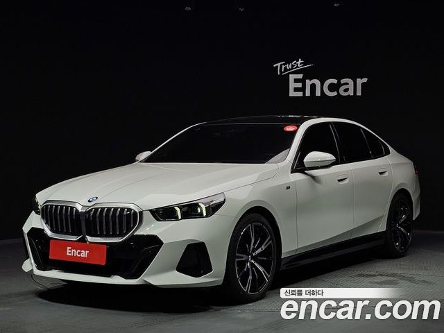 BMW 5-Series 2025