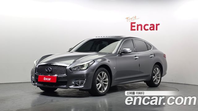 Infiniti Q70 2018