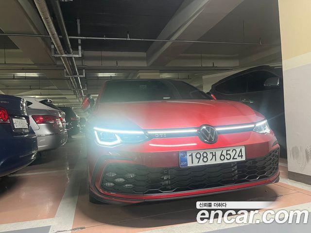 Volkswagen Golf 2024