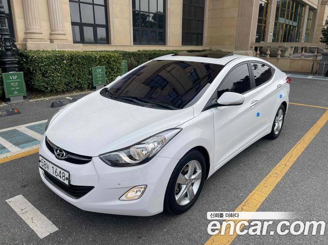 Hyundai AVANTE 2013
