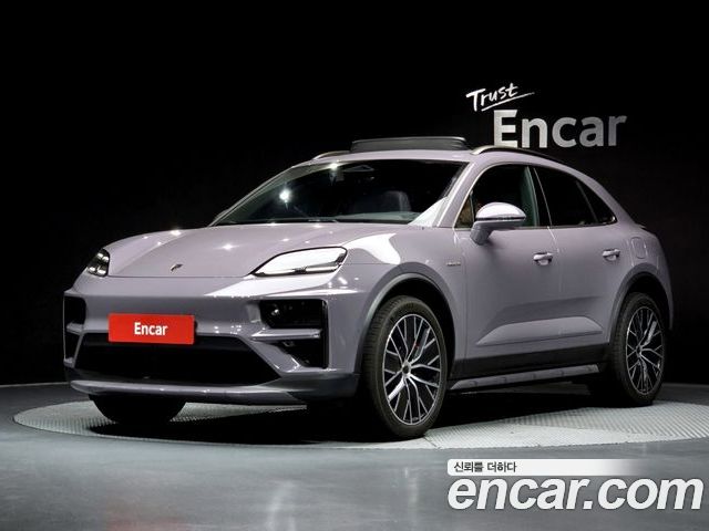 Porsche Macan 2025