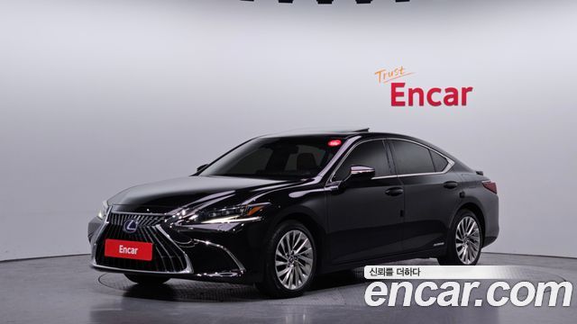 Lexus ES 2022