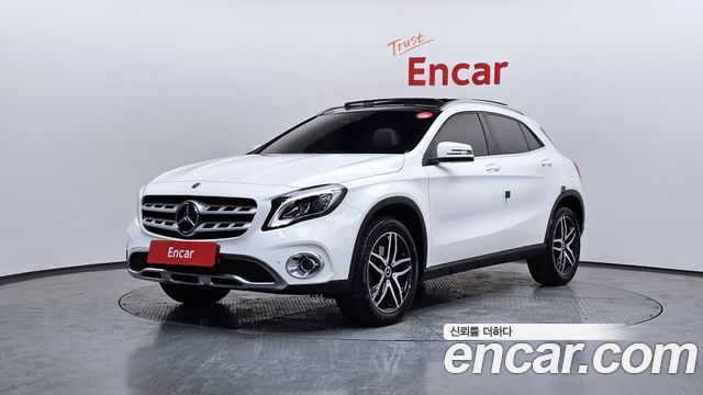 Mercedes-Benz GLA-Class 2019