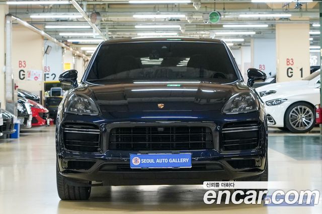 Porsche Cayenne 2021