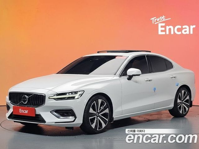 Volvo S60 2023